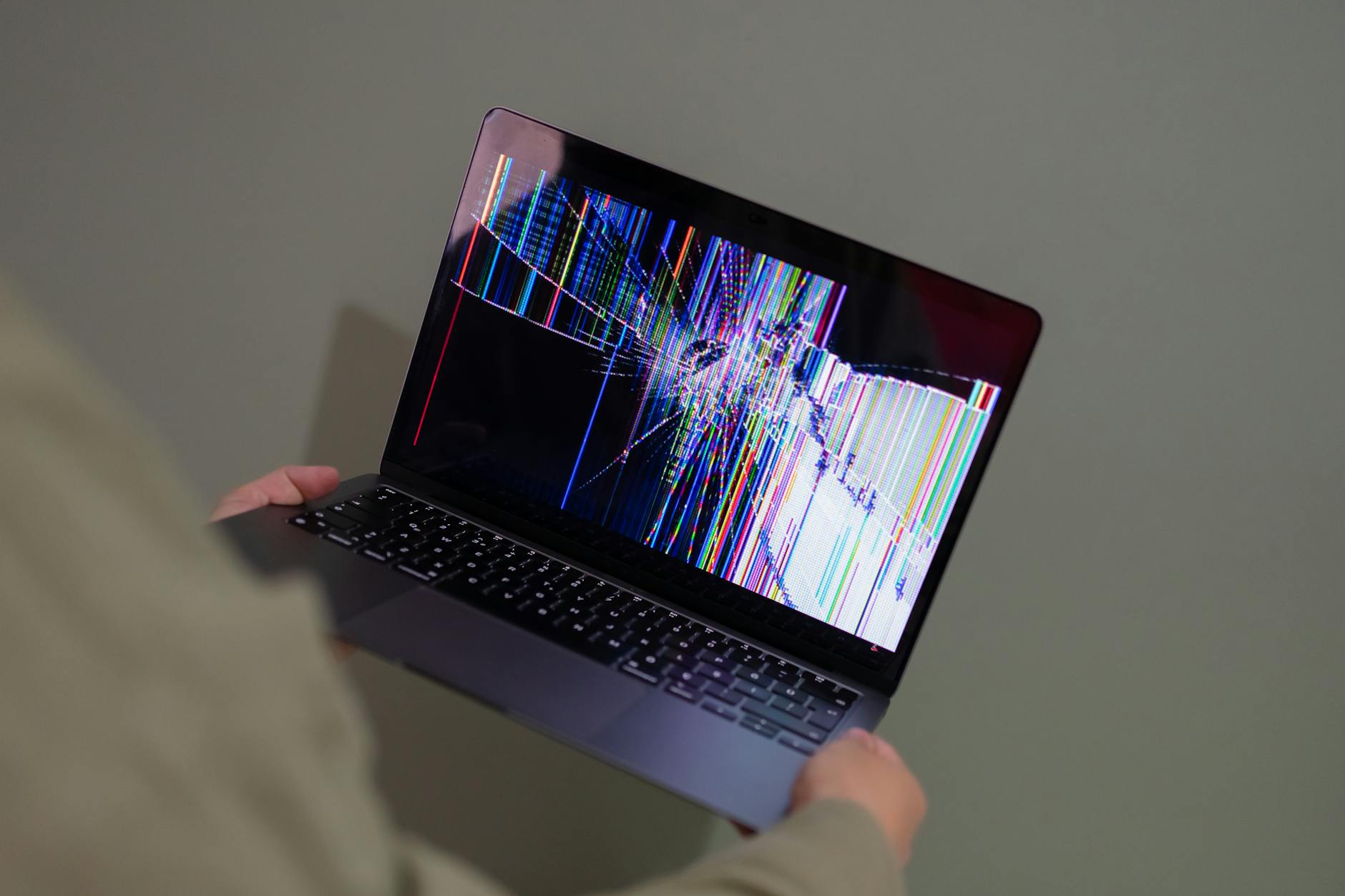 Greška na ekranu laptopa — posljedice nedostatka održavanja web stranice